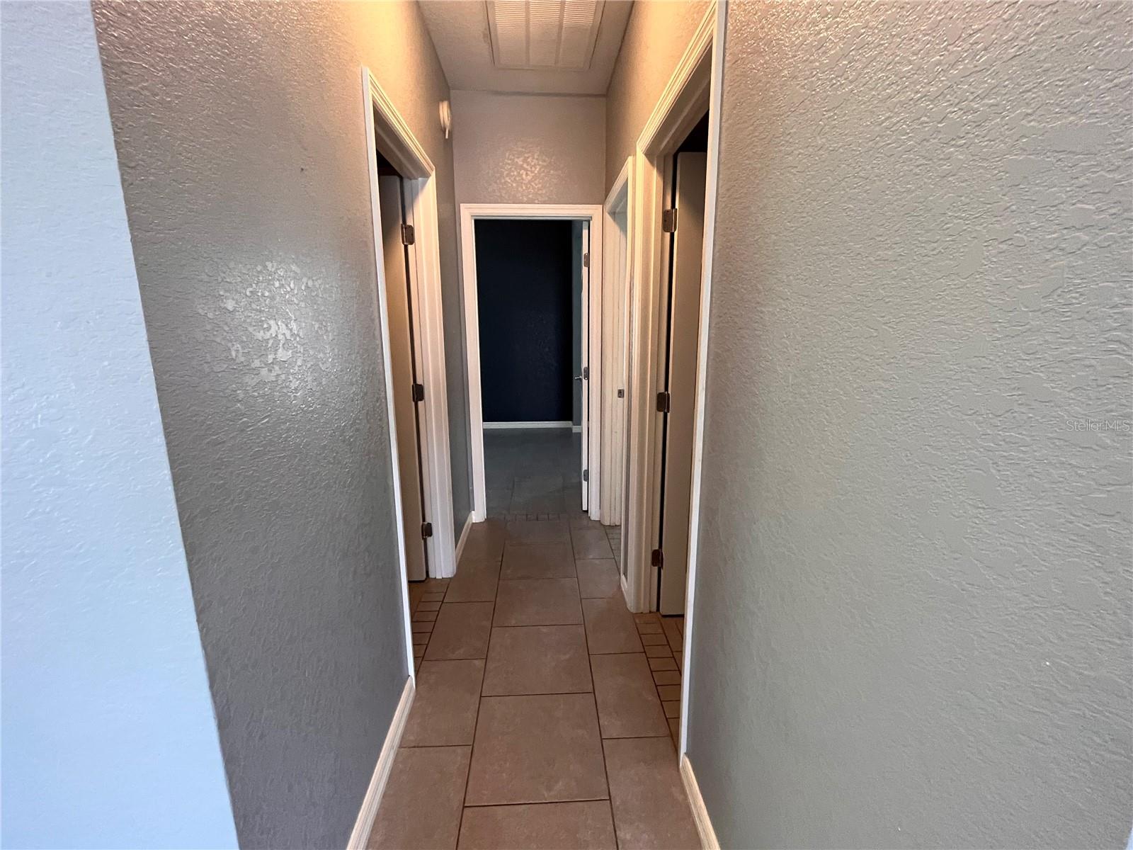 RAINBOW KEY SUB - Residential Lease