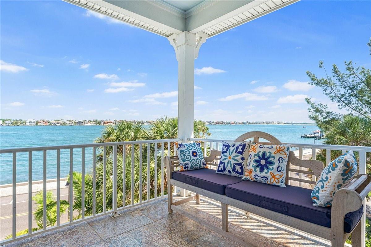 MOREY BEACH - Residential