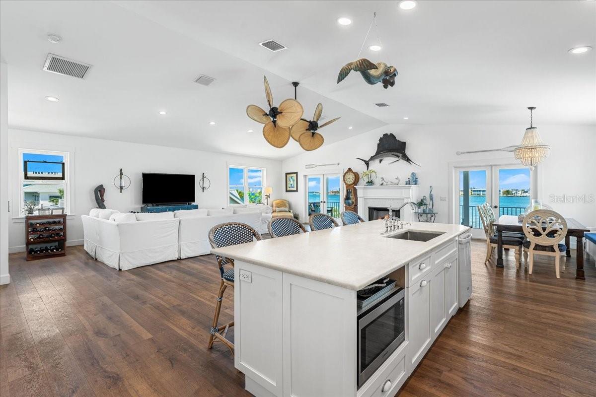 MOREY BEACH - Residential