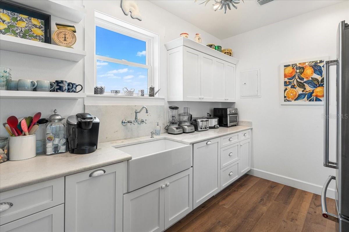 MOREY BEACH - Residential