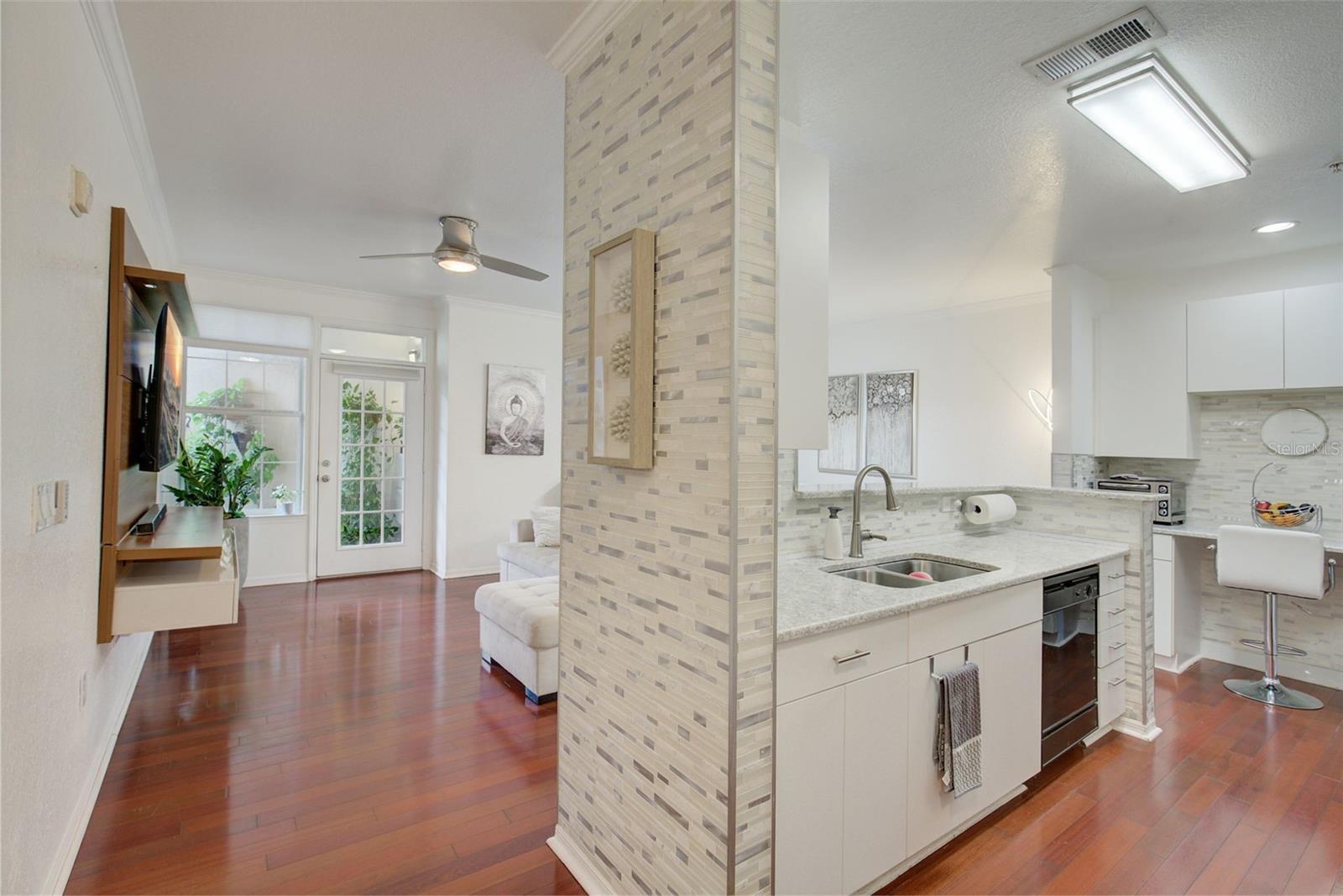 4221 W SPRUCE STREET 2328