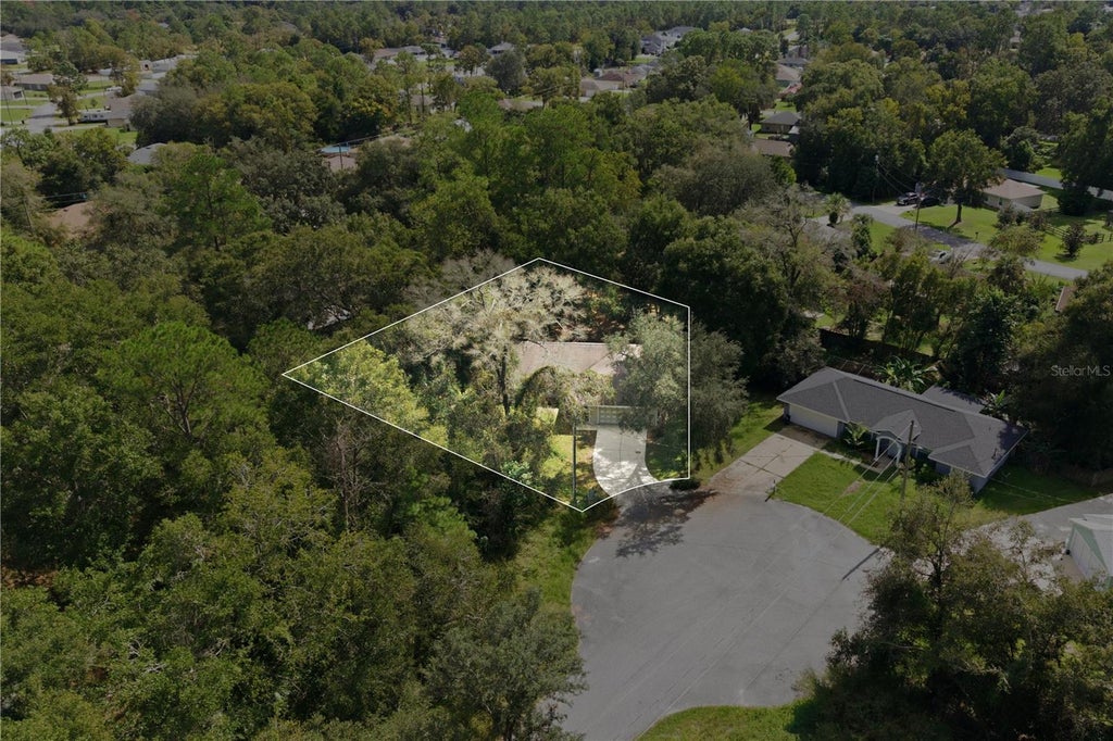 Photo of 23 Redwood Run Course, Ocala, FL 34472 (MLS # OM734110)