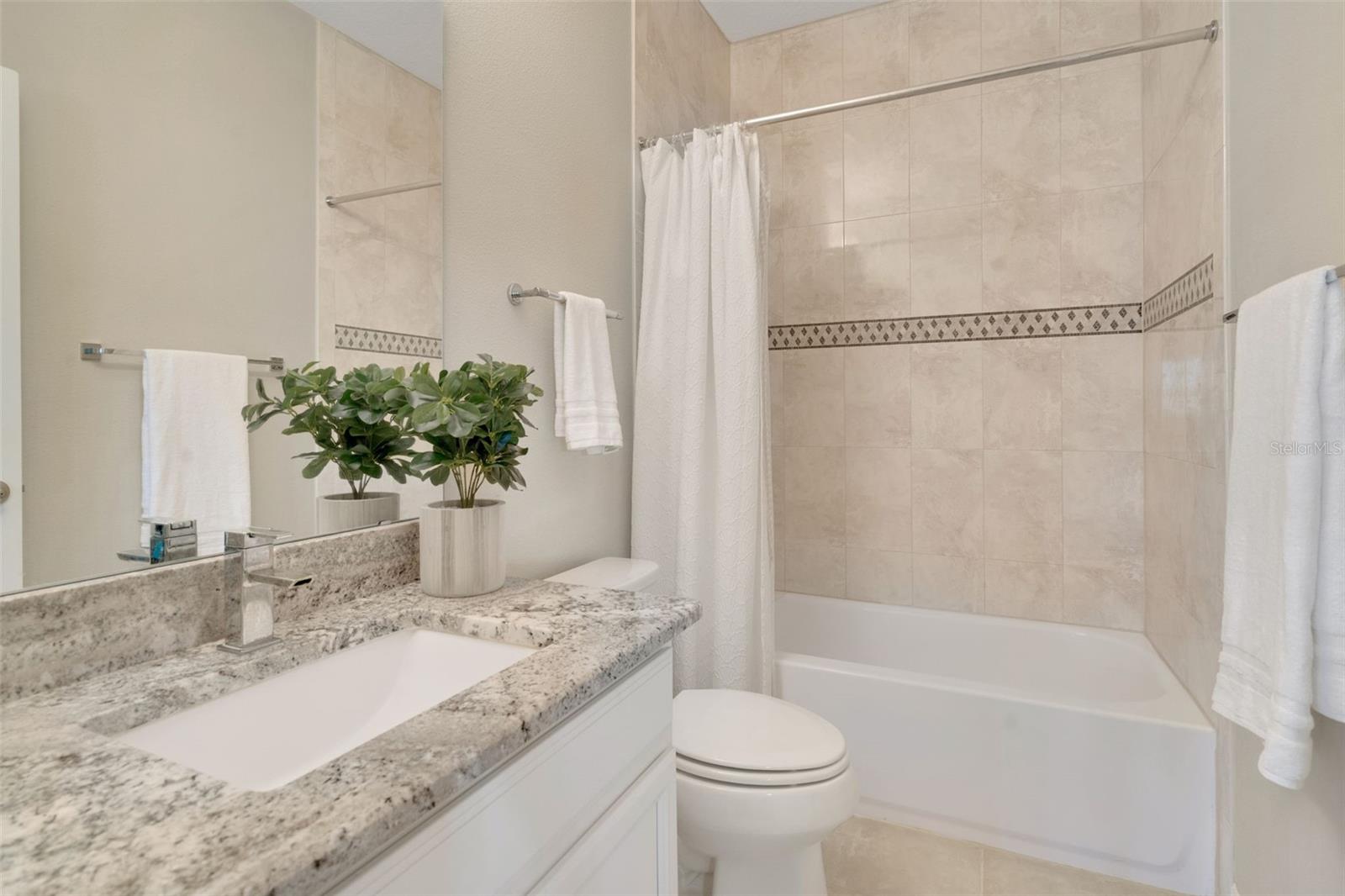 STEEPLE CHASE - Residential