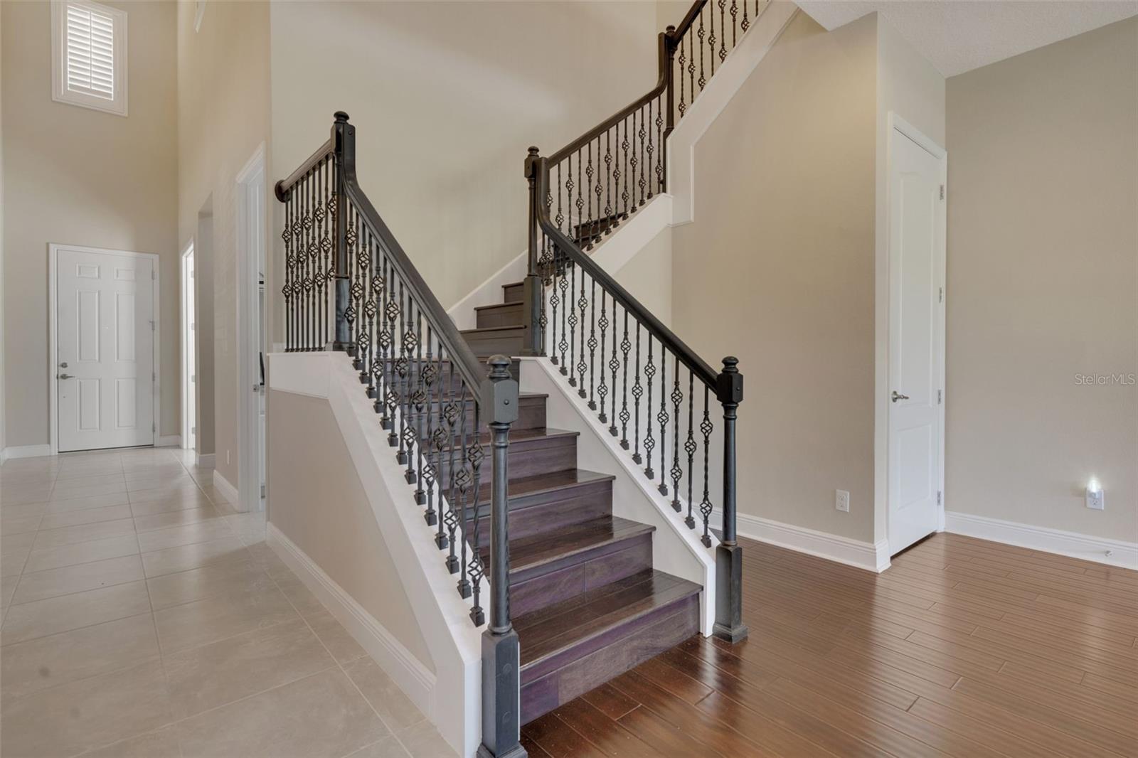 STEEPLE CHASE - Residential