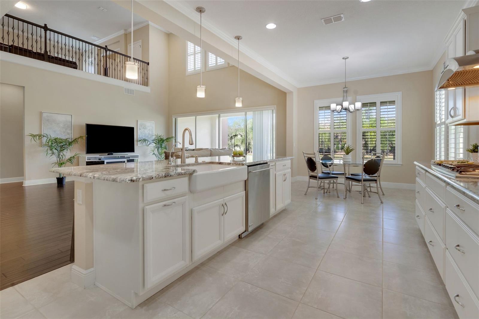 STEEPLE CHASE - Residential