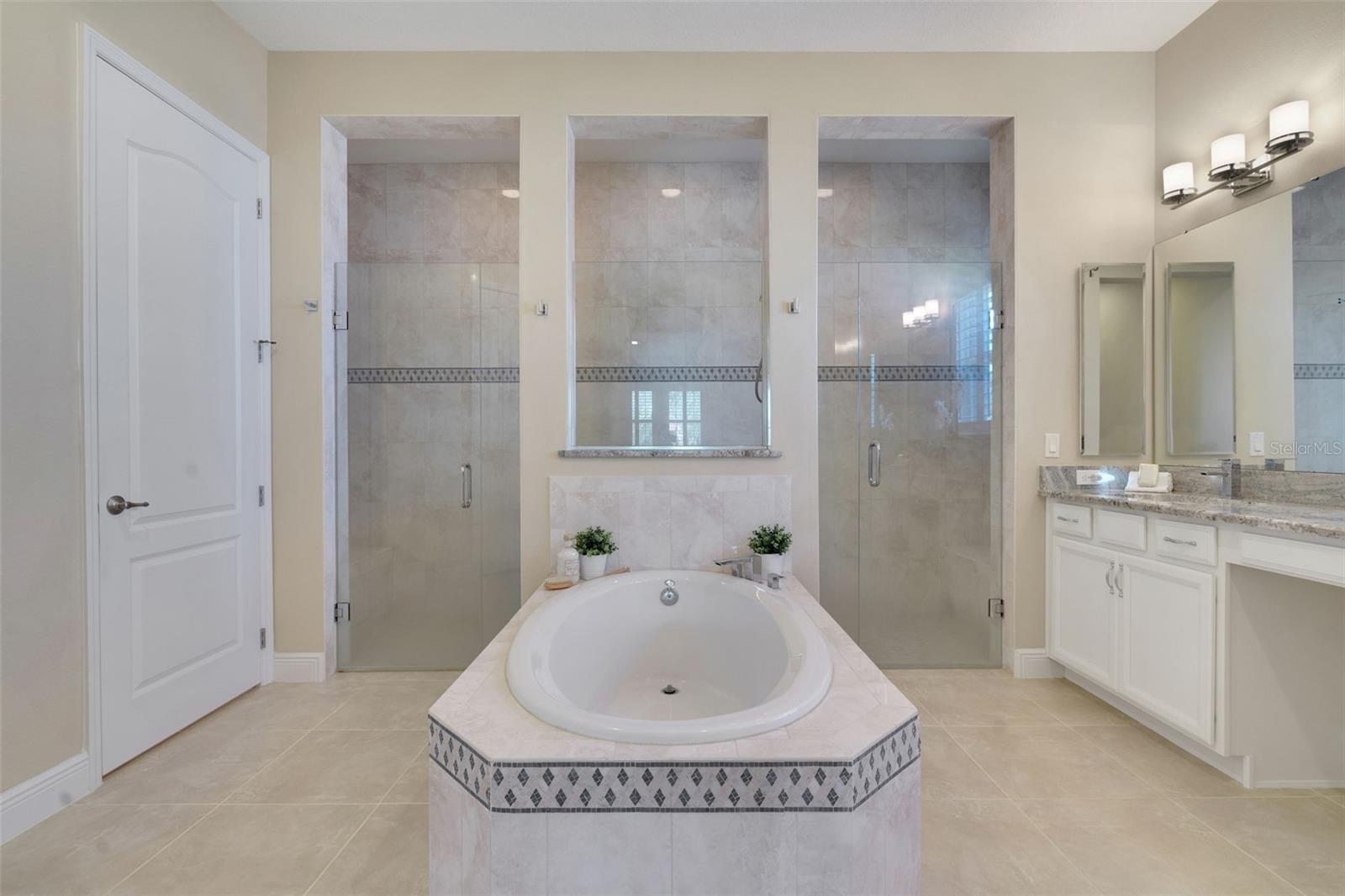 STEEPLE CHASE - Residential