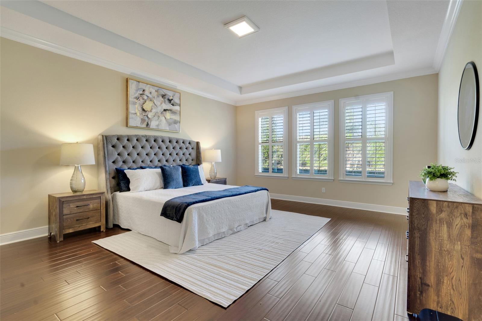 STEEPLE CHASE - Residential