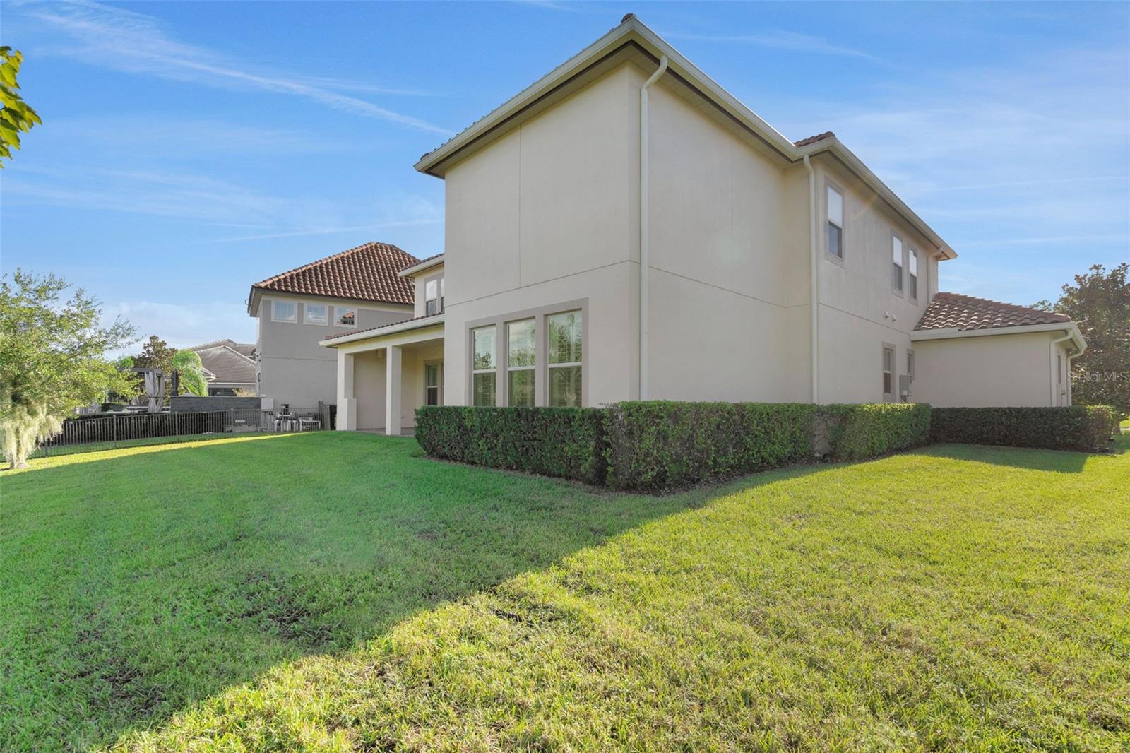 STEEPLE CHASE - Residential