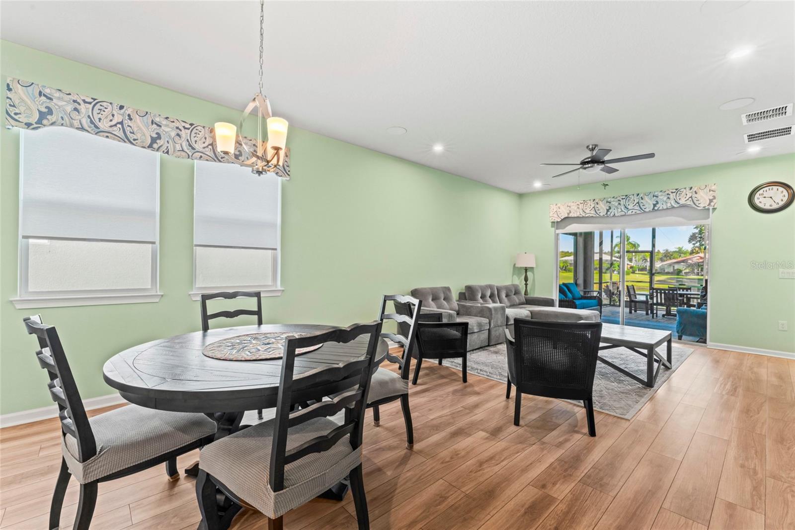 LA PALOMA PRESERVE - Residential