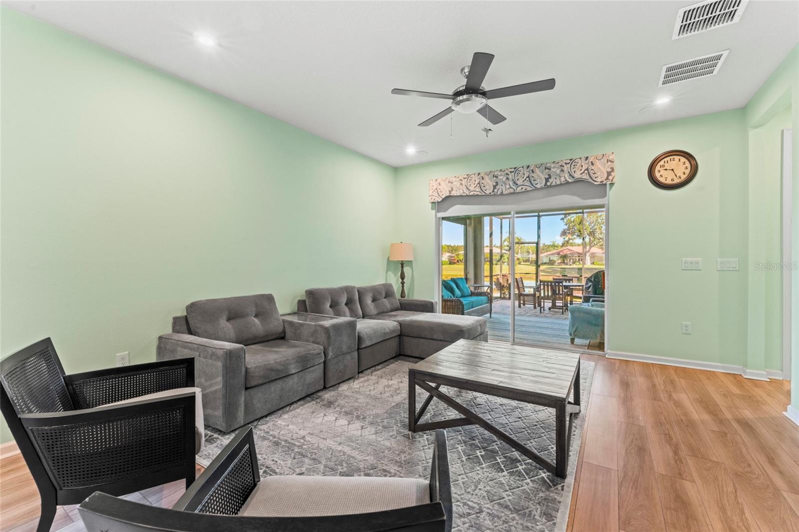 LA PALOMA PRESERVE - Residential