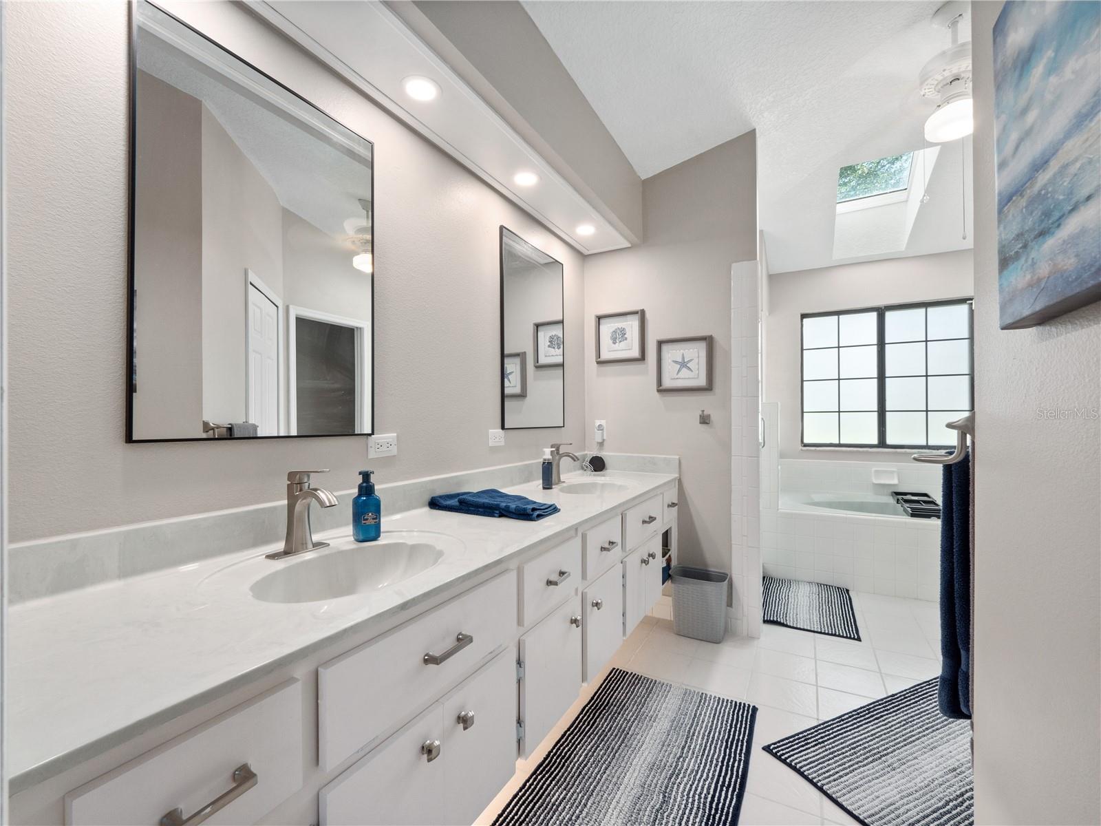 ROYAL HIGHLAND PH 01 - Residential