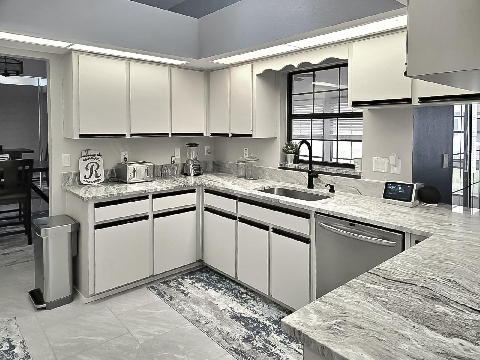 ROYAL HIGHLAND PH 01 - Residential