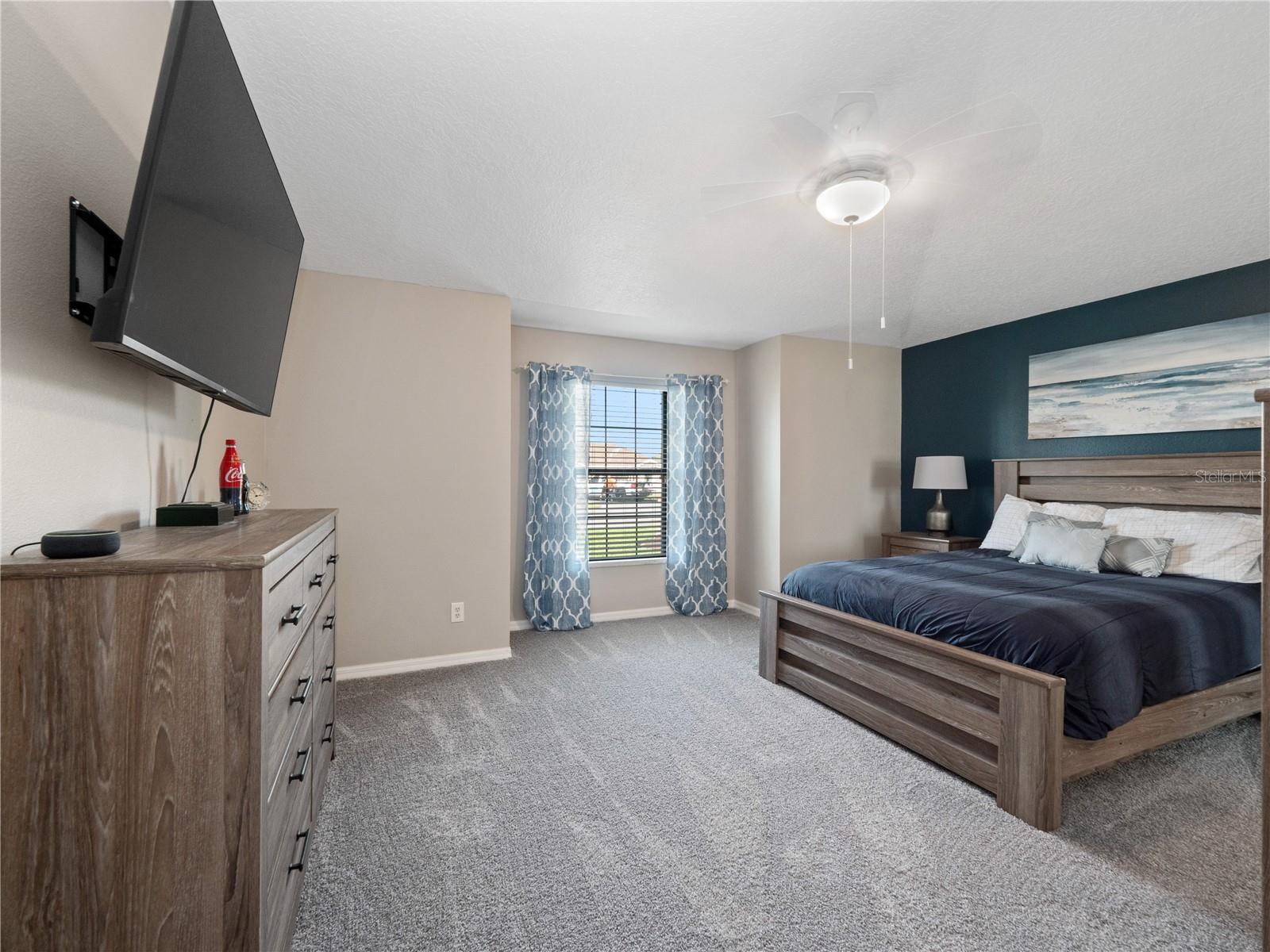 ROYAL HIGHLAND PH 01 - Residential
