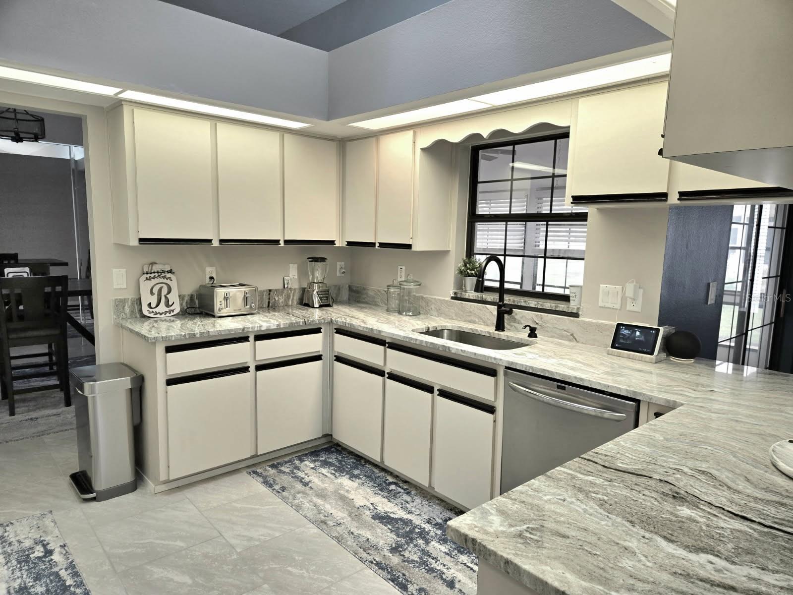 ROYAL HIGHLAND PH 01 - Residential
