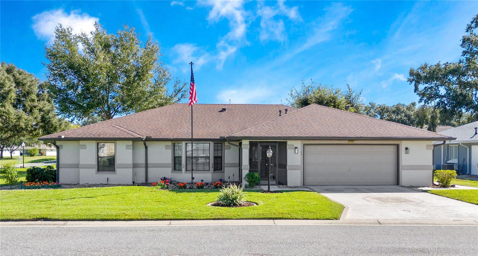 ROYAL HIGHLAND PH 01 - Residential