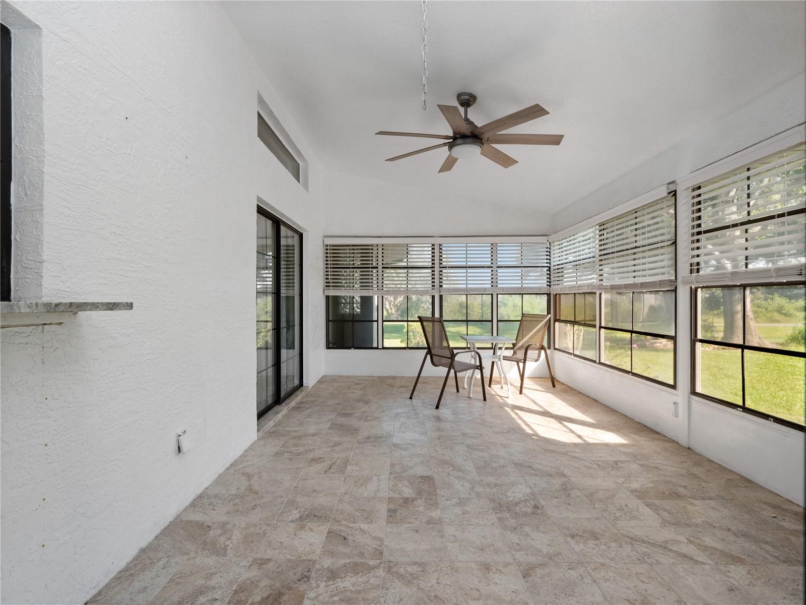ROYAL HIGHLAND PH 01 - Residential