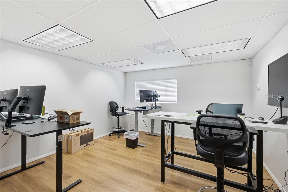 INTERSTATE BUS PARK PH I - Commercial Sale