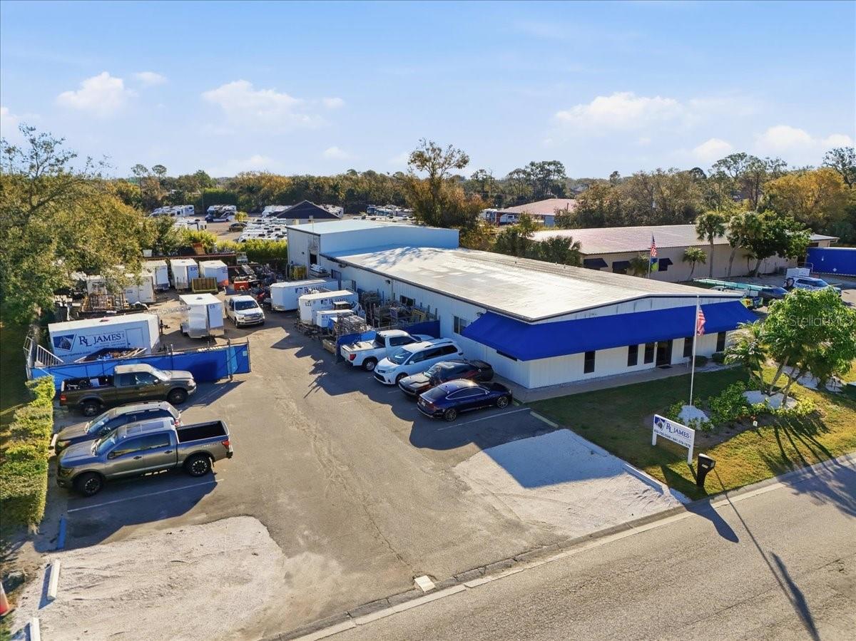 INTERSTATE BUS PARK PH I - Commercial Sale