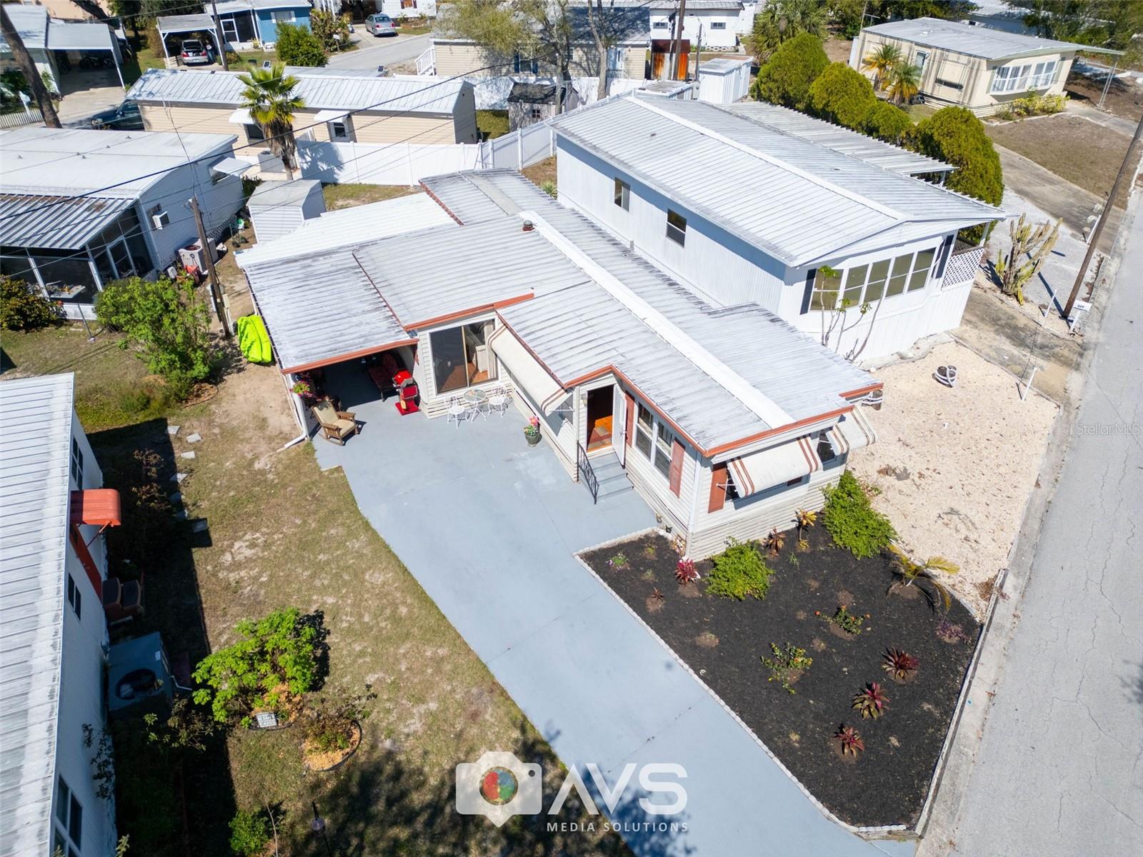 LEISURE LAKE VILLAGE - Residential