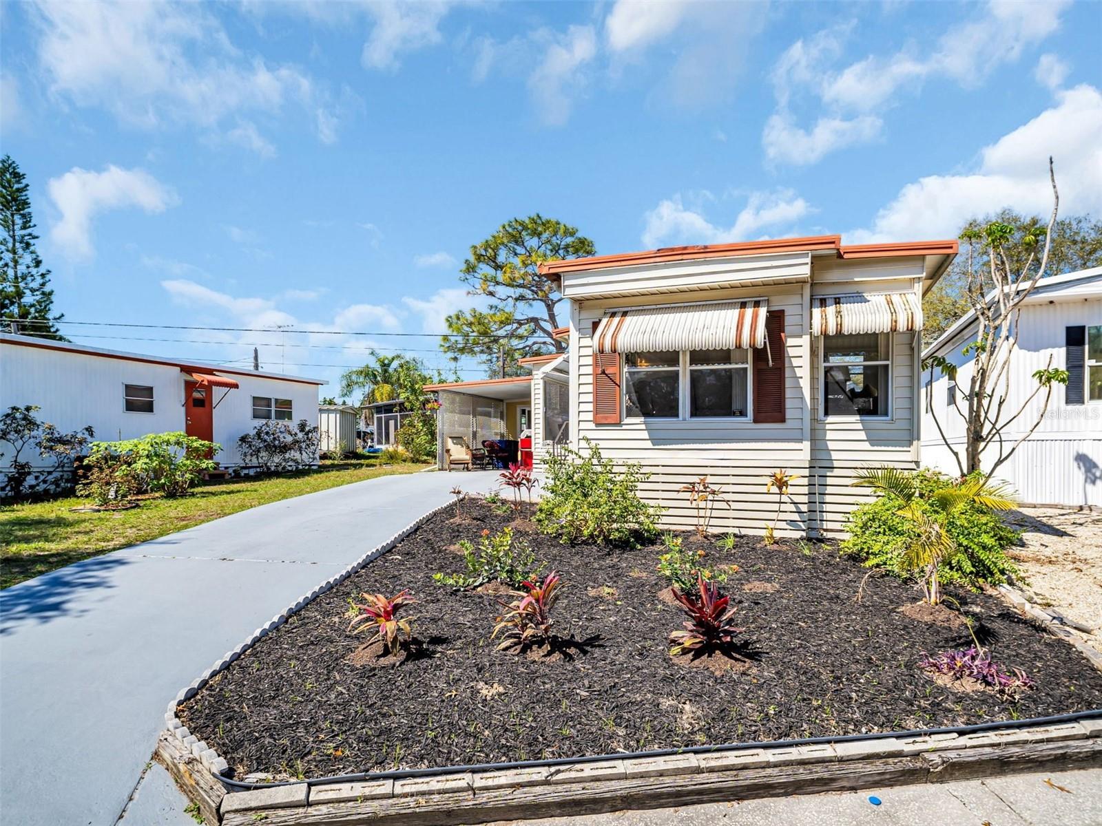 807 SAINT CHARLES DRIVE