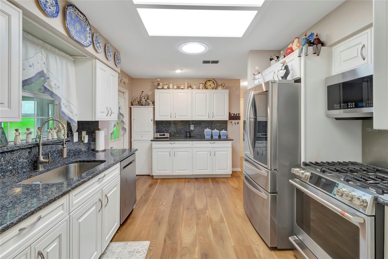 SCOTTISH HIGHLANDS CONDO PH M - Residential