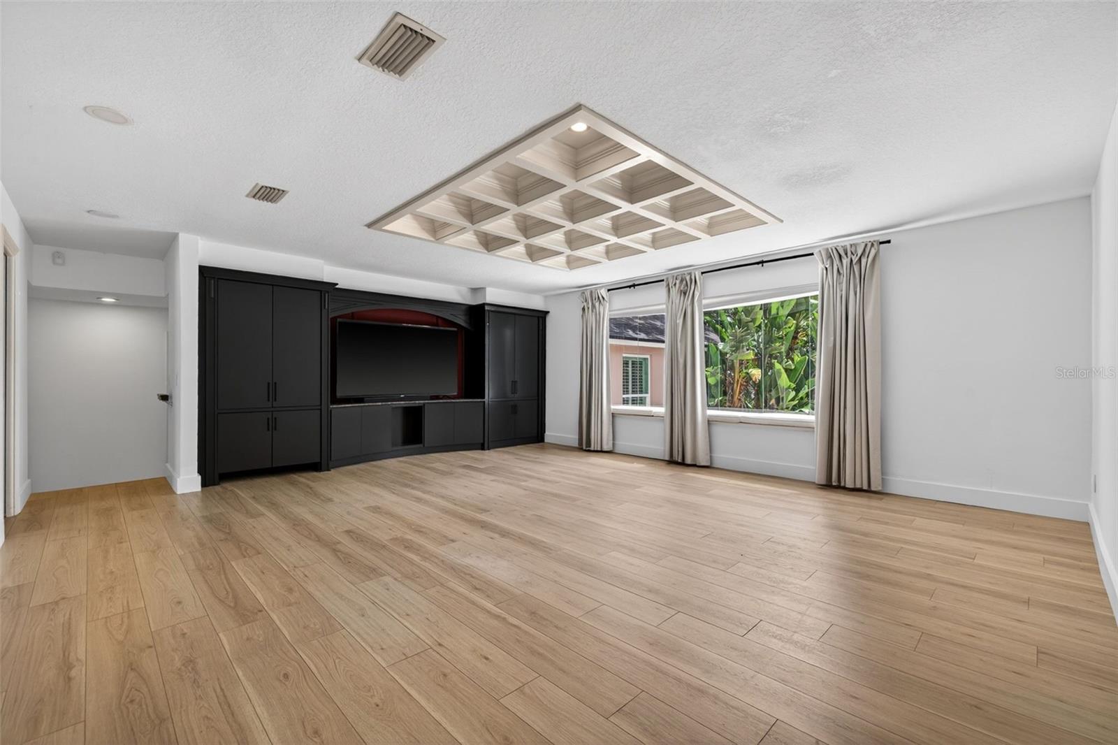 461 PONCE DE LEON BOULEVARD