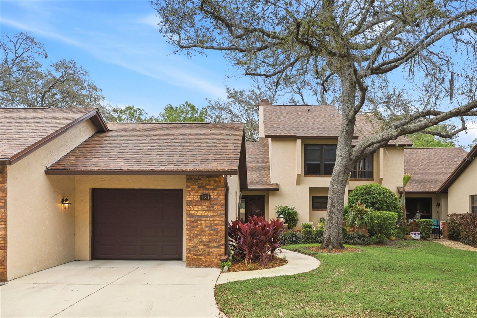 WEKIVA COUNTRY CLUB VILLAS - Residential