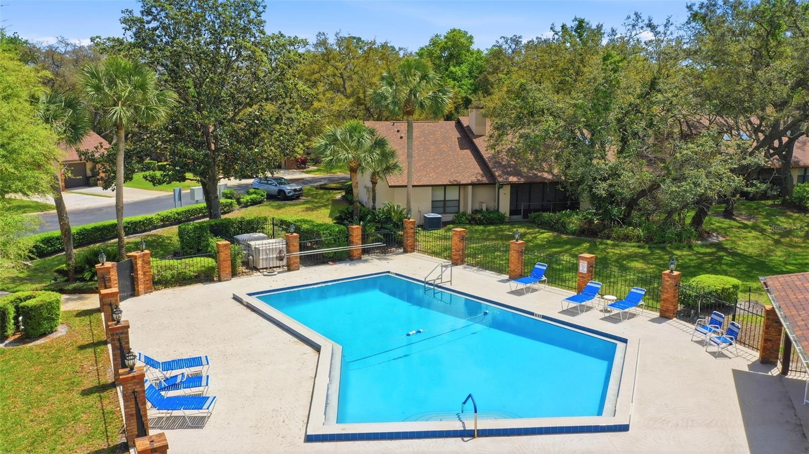 WEKIVA COUNTRY CLUB VILLAS - Residential