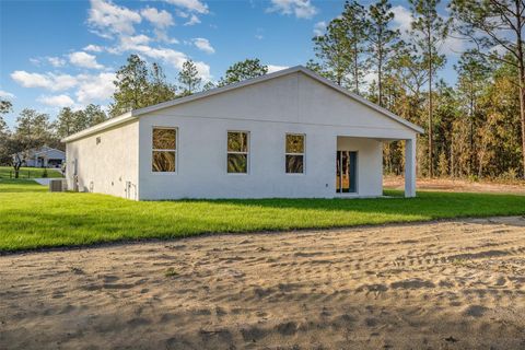 A home in DUNNELLON