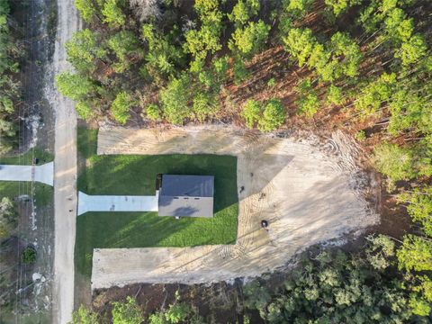 A home in DUNNELLON