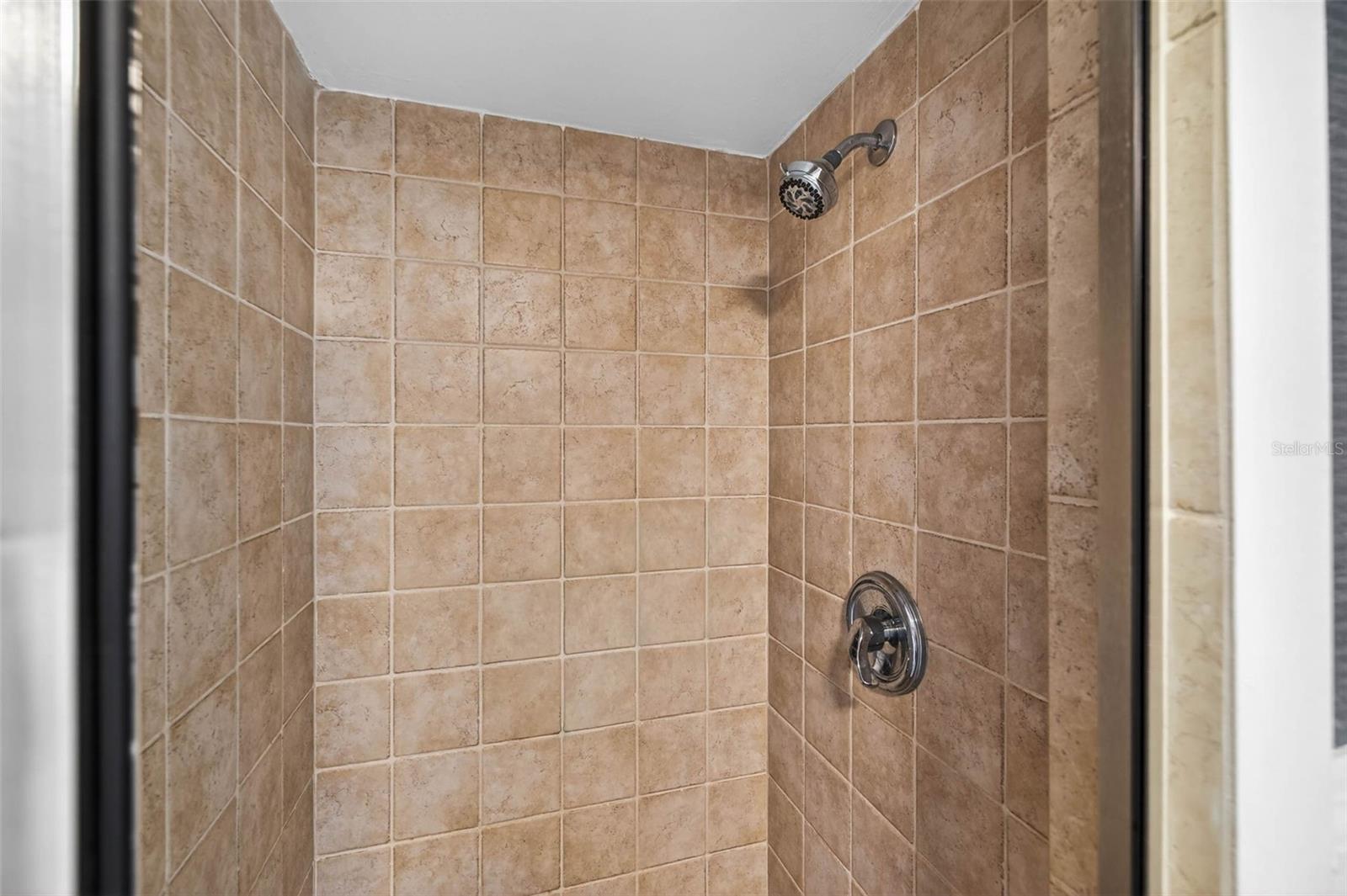 HARBOR BLUFFS WATERFRONT CONDO - Residential