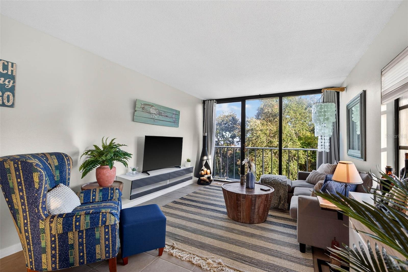 HARBOR BLUFFS WATERFRONT CONDO - Residential