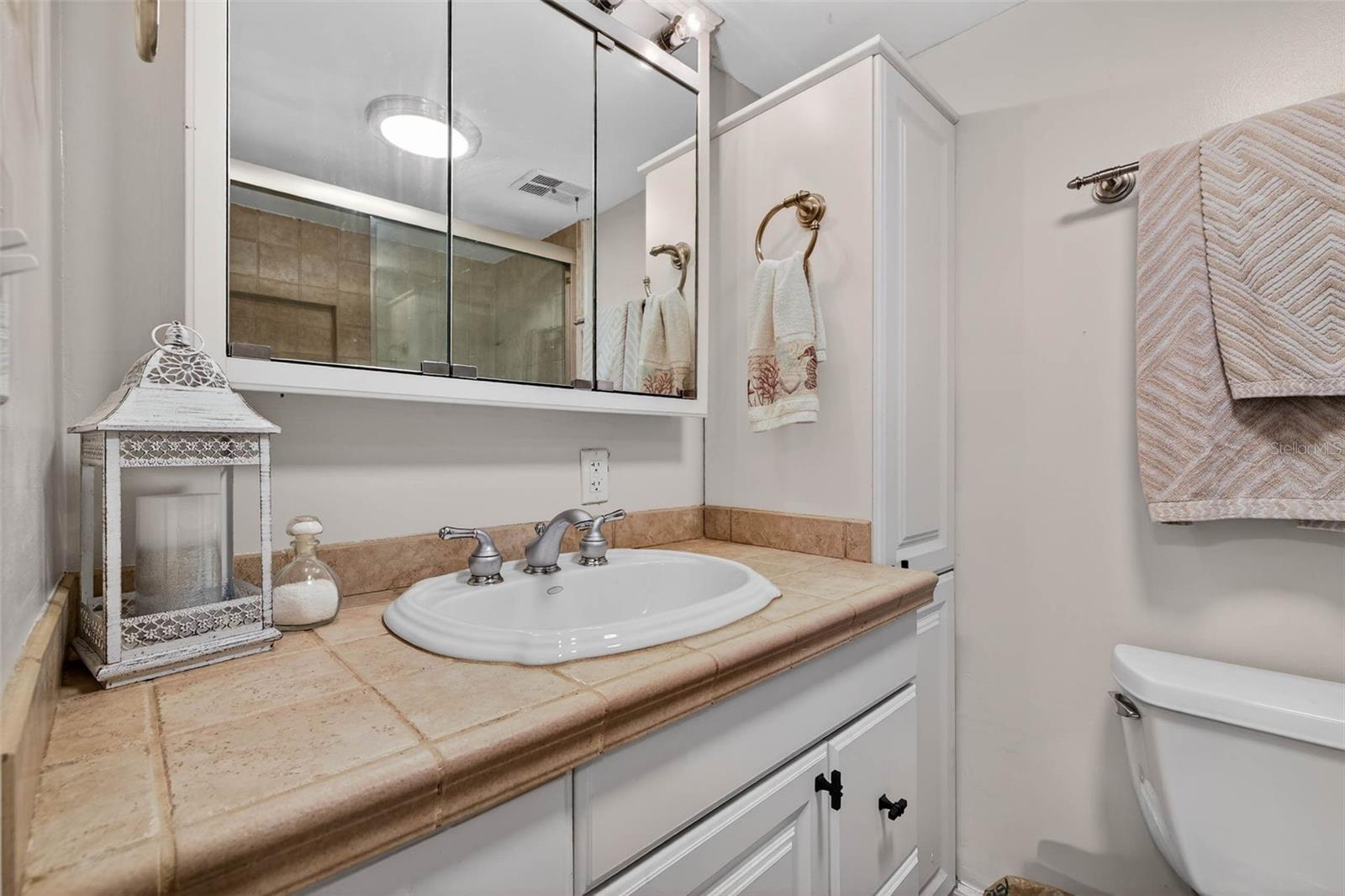 HARBOR BLUFFS WATERFRONT CONDO - Residential