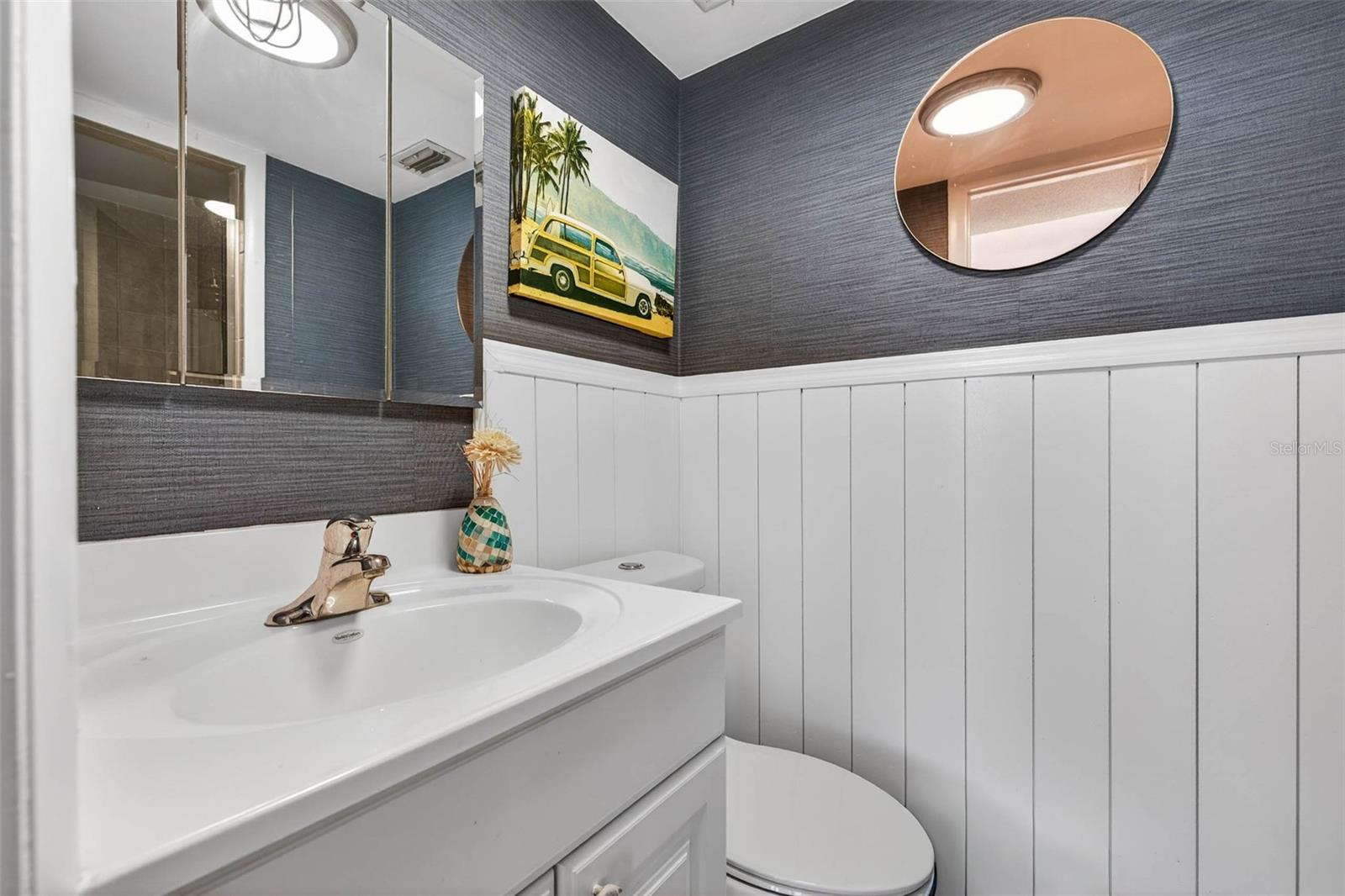 HARBOR BLUFFS WATERFRONT CONDO - Residential