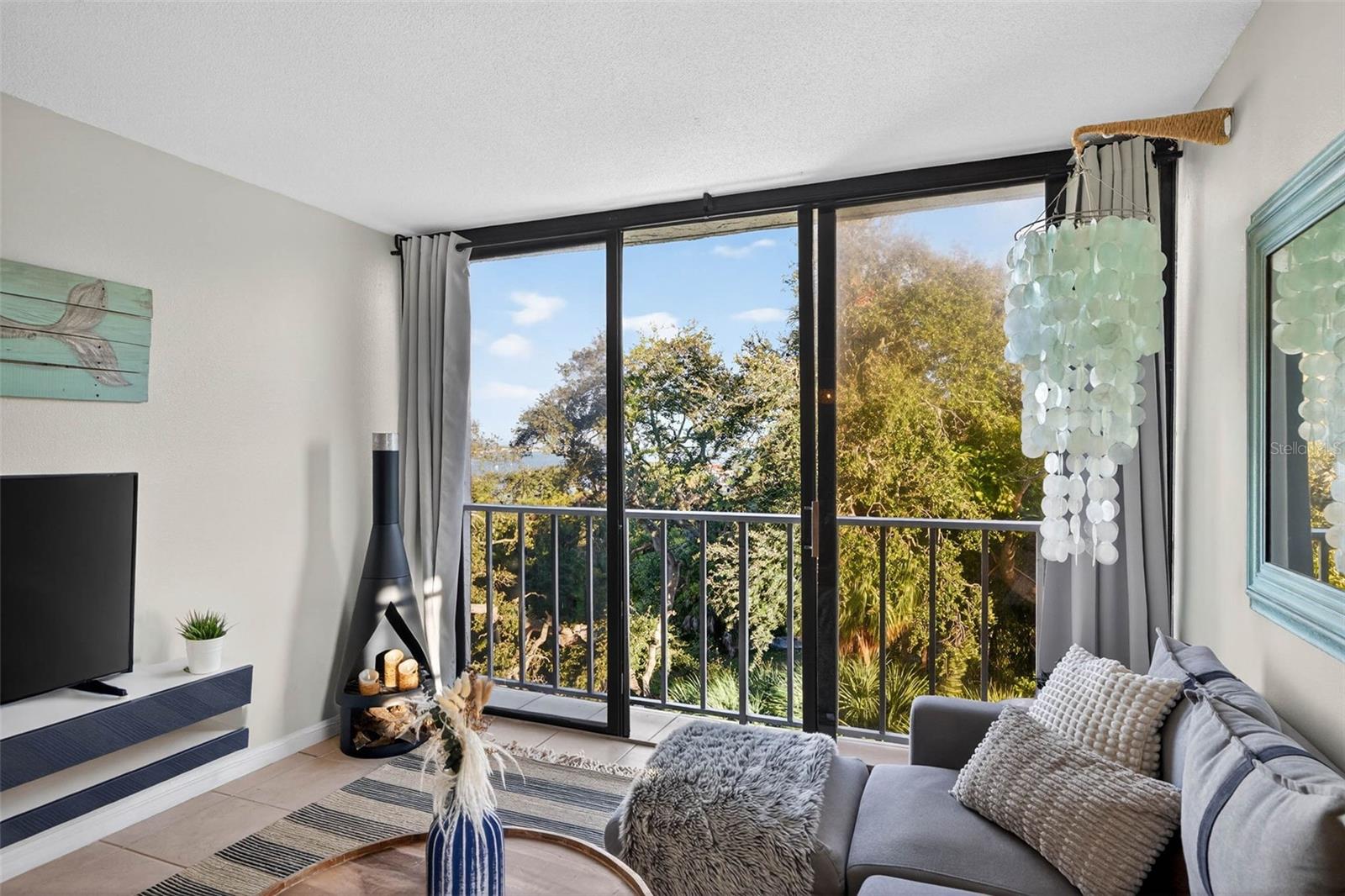 HARBOR BLUFFS WATERFRONT CONDO - Residential