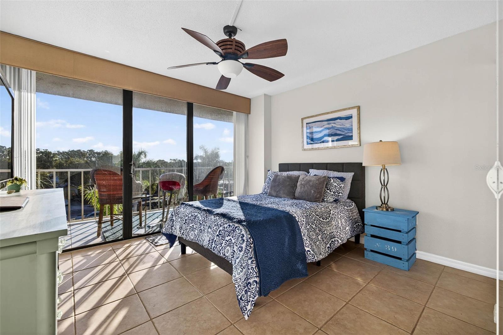 HARBOR BLUFFS WATERFRONT CONDO - Residential