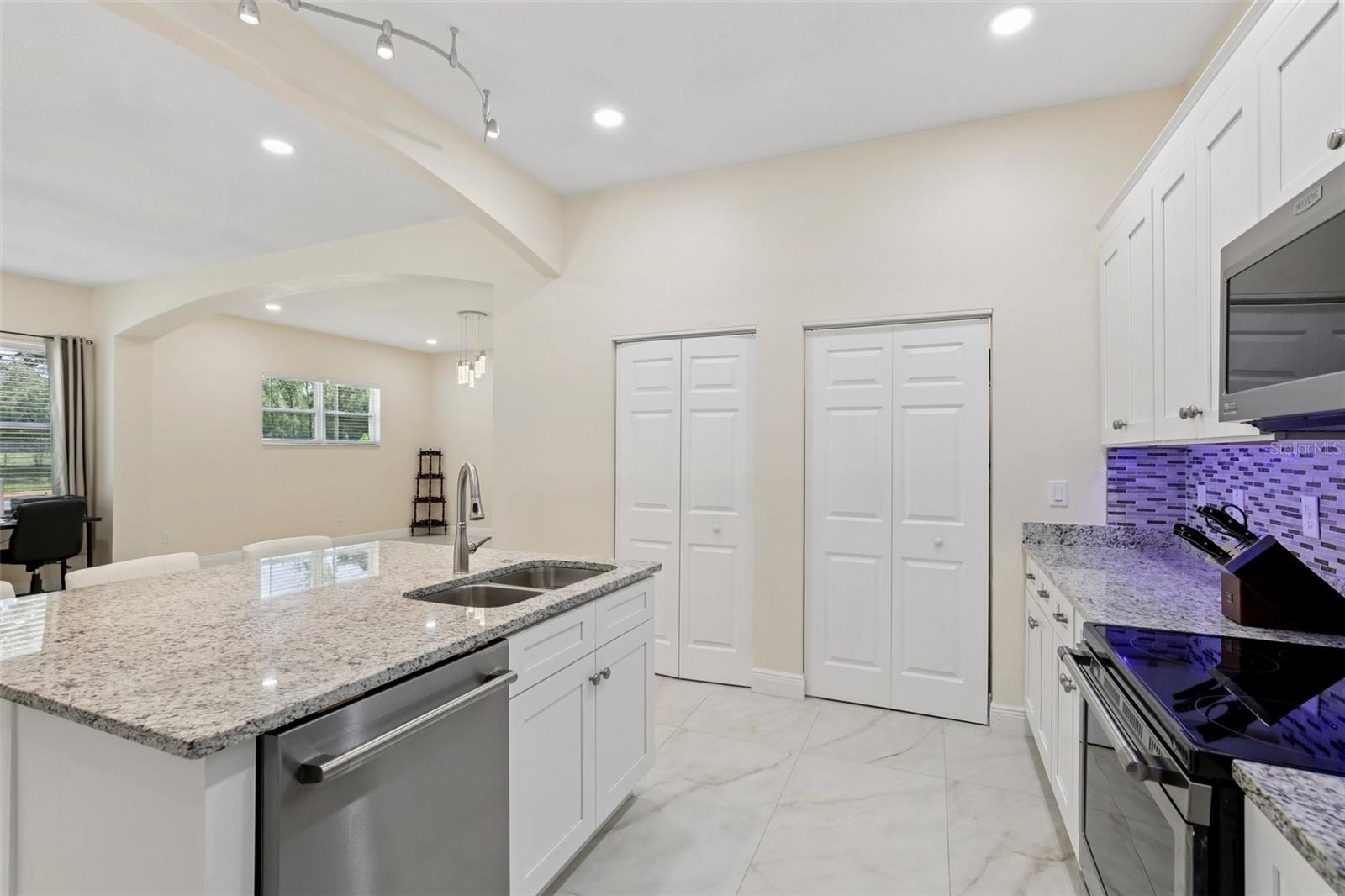 RIDGE MANOR ESTATE - Residential