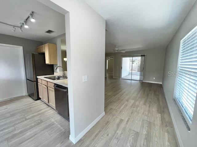 Photo of 2024 Donegan Place, Orlando, FL 32826 (MLS # O6450576)