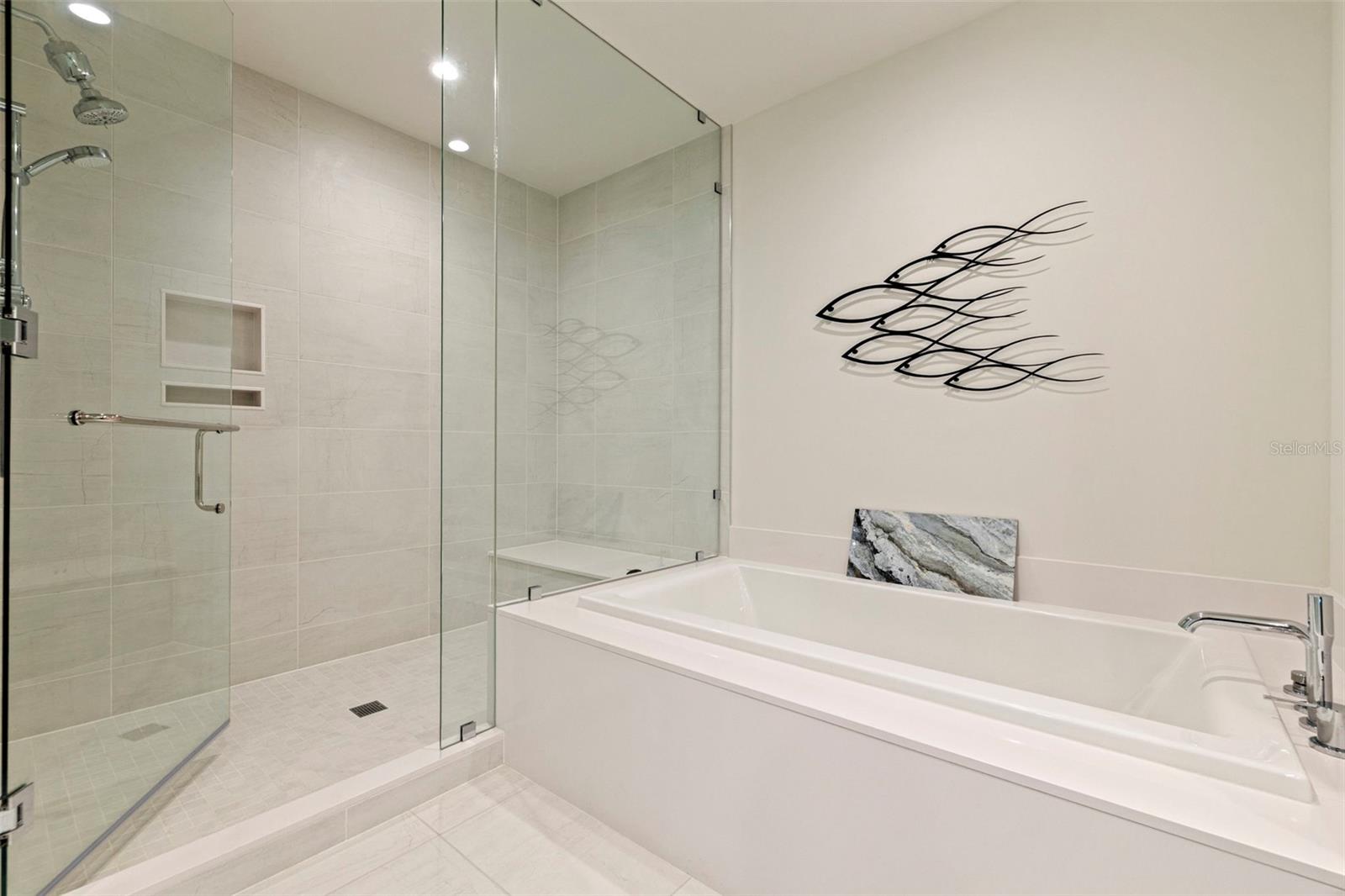 SALTAIRE CONDO - Residential