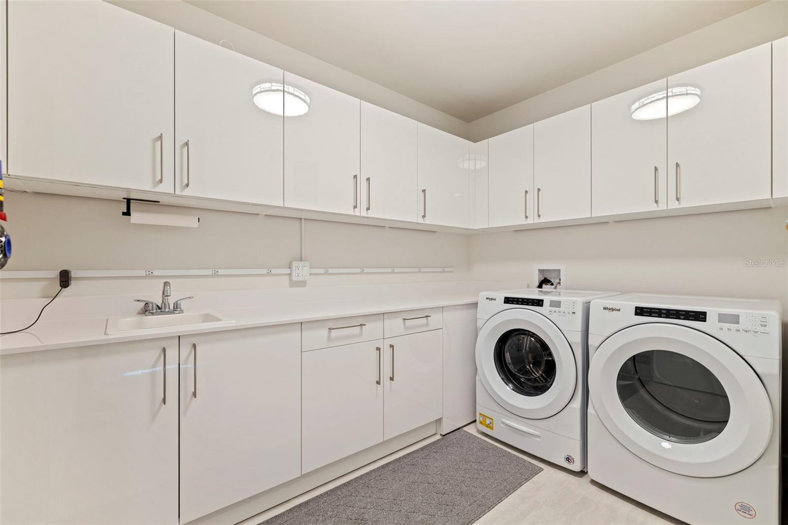 SALTAIRE CONDO - Residential