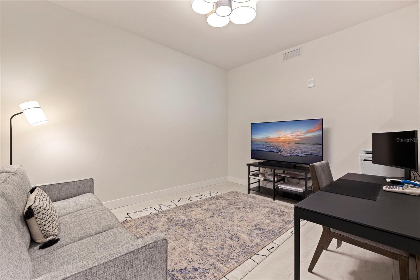 SALTAIRE CONDO - Residential