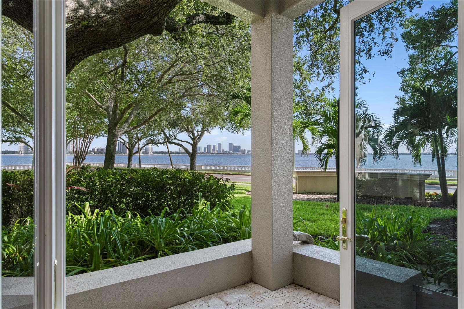 3507 BAYSHORE BOULEVARD 102