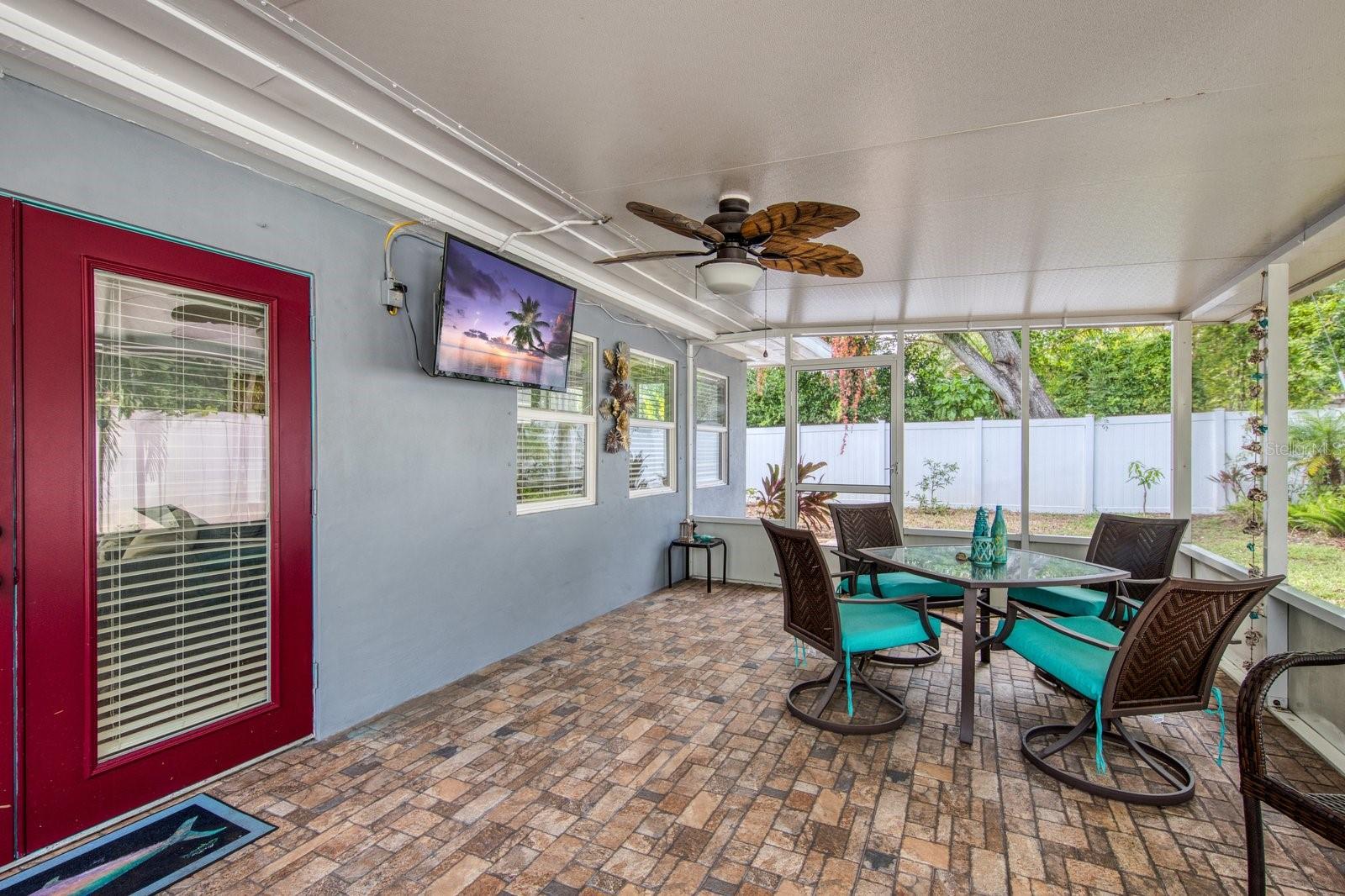 OAKDALE MANOR - Residential Lease