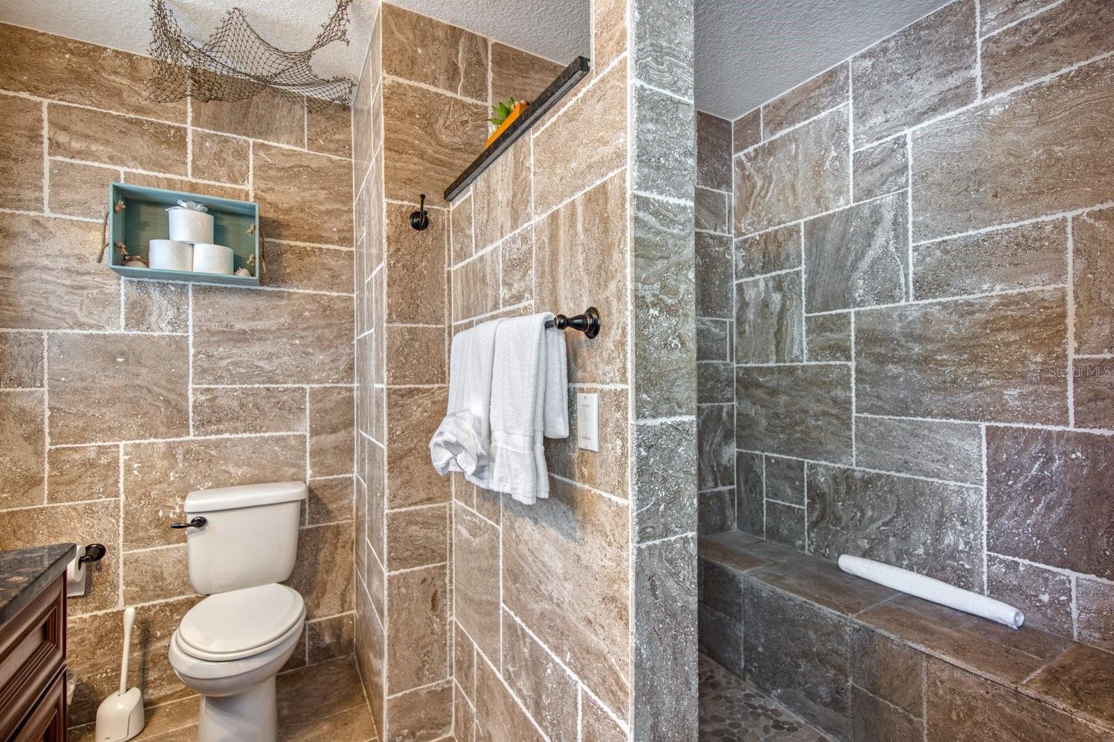 OAKDALE MANOR - Residential Lease