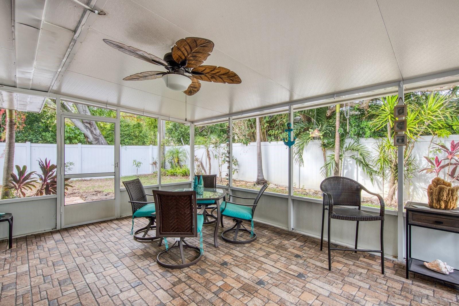 OAKDALE MANOR - Residential Lease