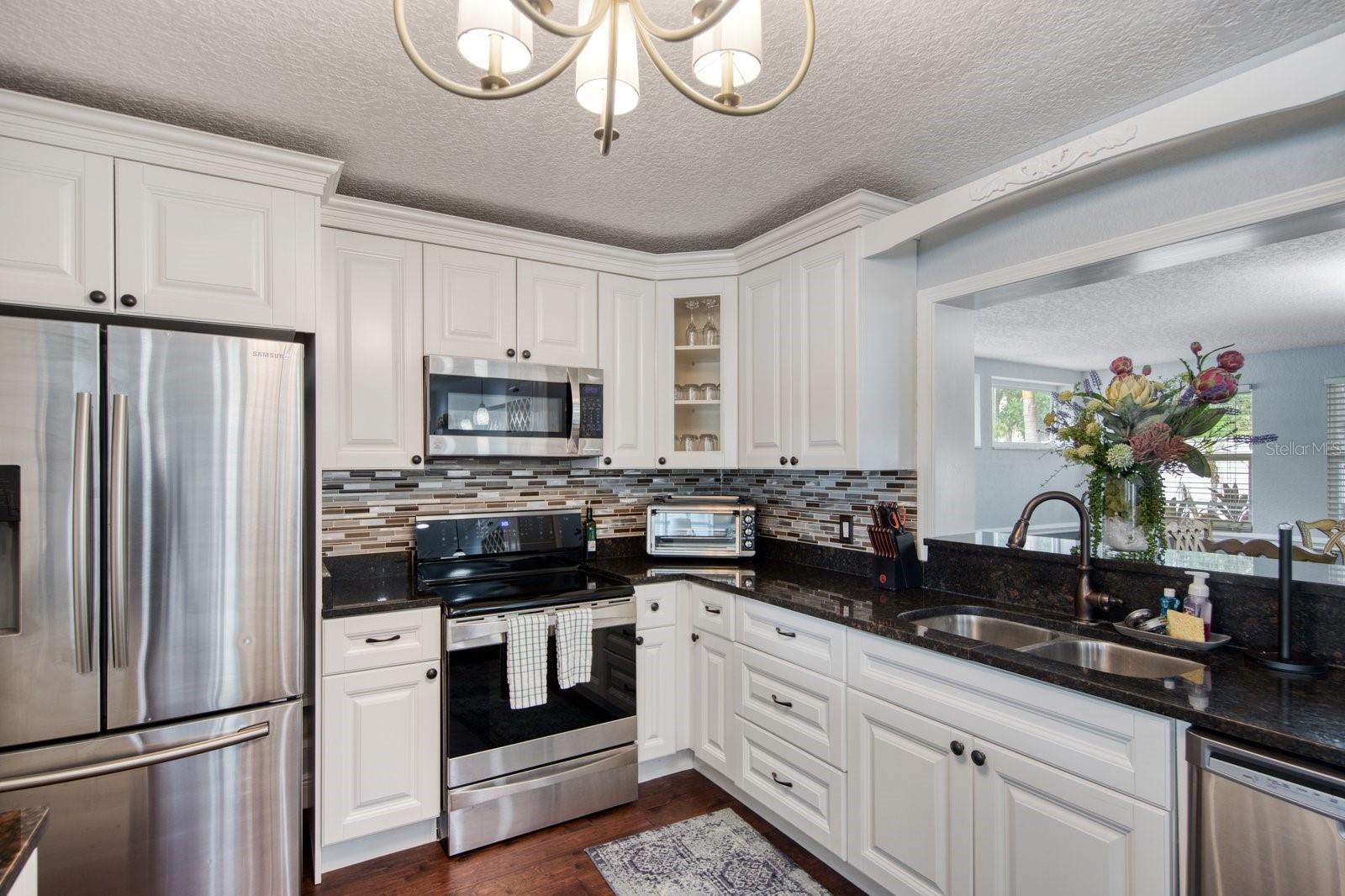 OAKDALE MANOR - Residential Lease