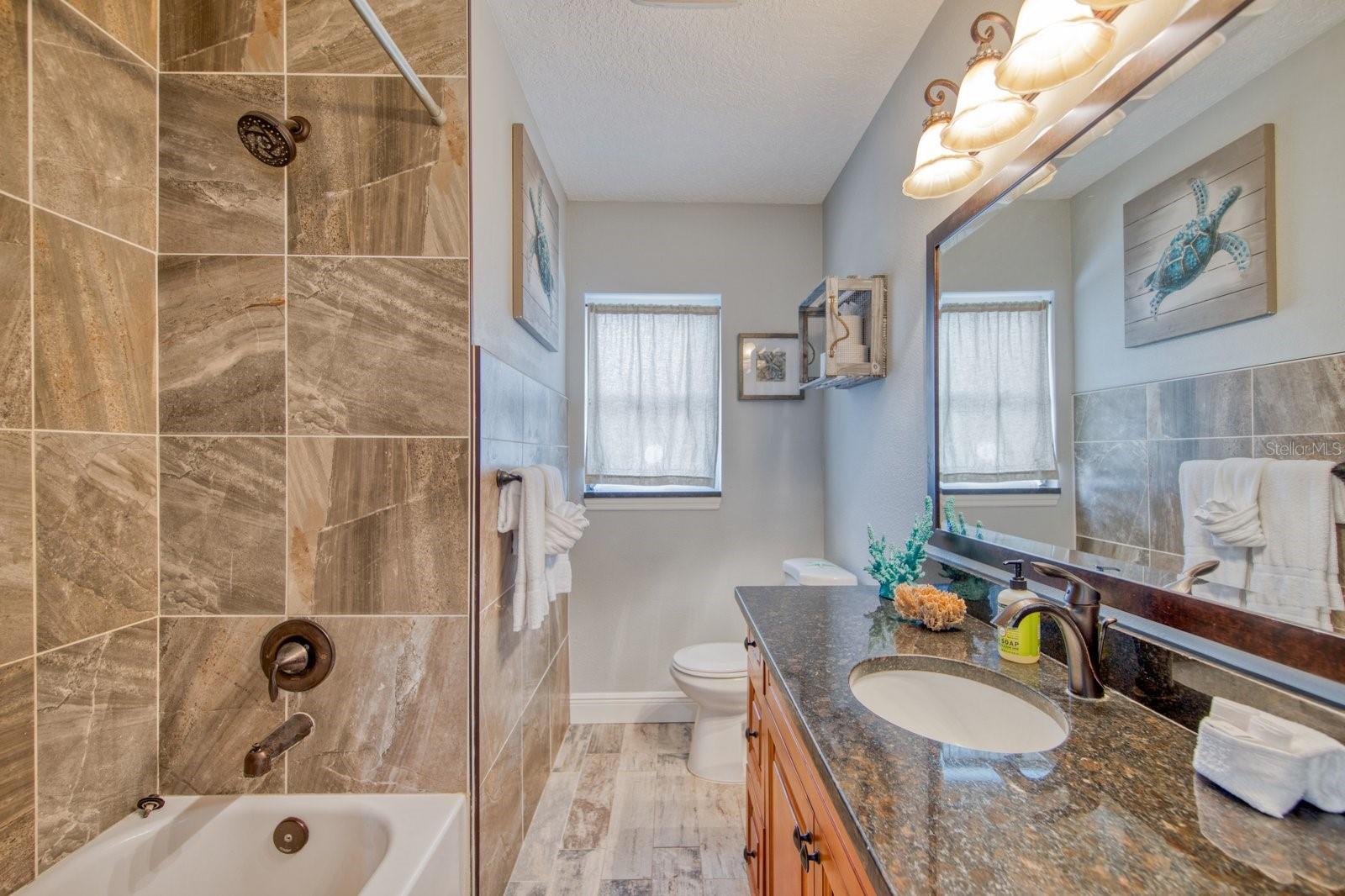 OAKDALE MANOR - Residential Lease