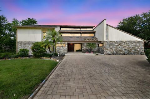 2103 N GOLFVIEW DRIVE PLANT CITY FL 33566
