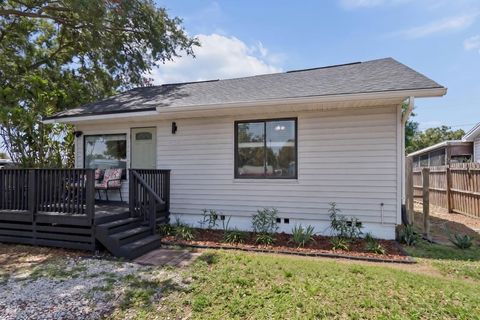 Photo of 4924 45th Avenue N, St Petersburg, FL 33709 (MLS # TB8531916)