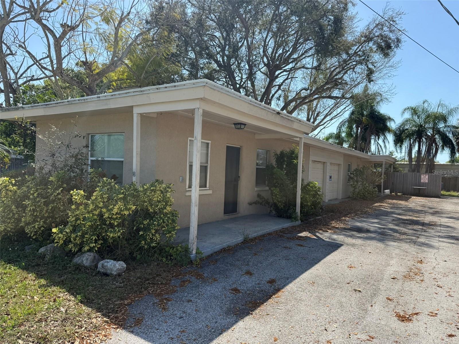 SEMINOLE PARK MANOR - Residential Income